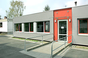 Schule in Containergebäude mit EBERHARDT Containern und Systembau
