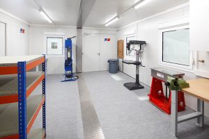 Bauen Sie Produktionsgebaeude und Werkstaette mit Containern